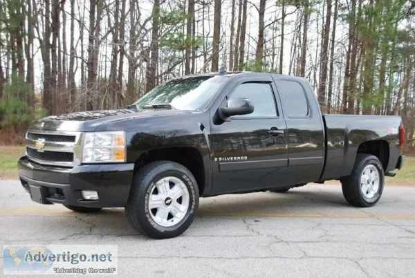 2007 Chevrolet Silverado 1500 Black Pickup Truck