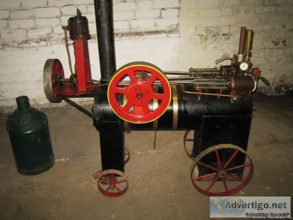 Vintage 4 inch live steam model centre engine