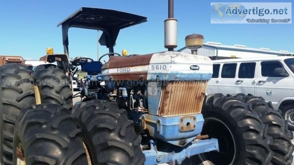 1989 Ford 5610 Tractor