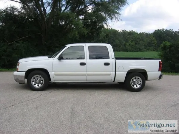 2006 Chevrolet Silverado 1500 White Pickup