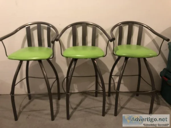 Sturdy Contemporary Bar Stools