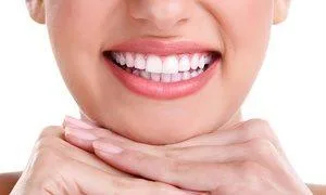 Expert Dentist In Delhi DrKandhariClinic