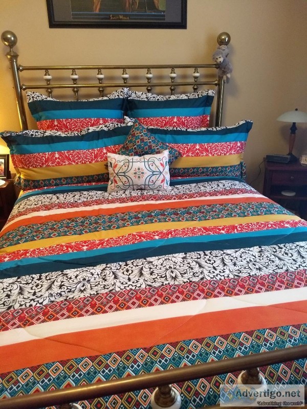 Queen Bed with mattress and box spring
