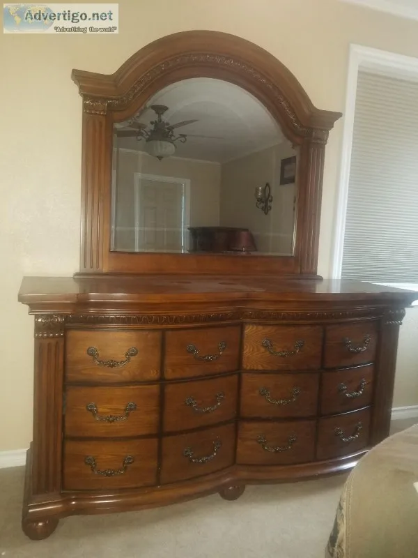 Bedroom Set (2 dressers 2 nightstands