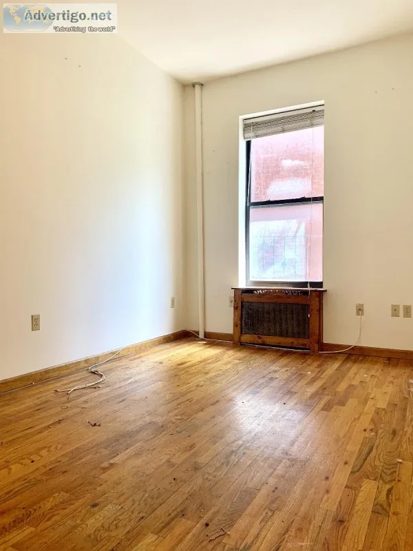 1945 - Studio Apartment in Upper West Side