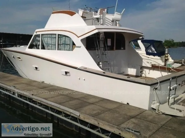 1976 42  POST FLYBRIDGE SPORT FISHER