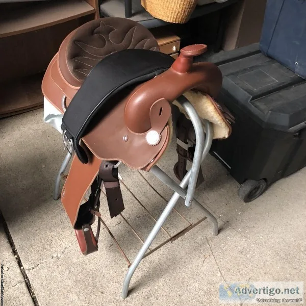 western wintec saddle-light weight with new girth