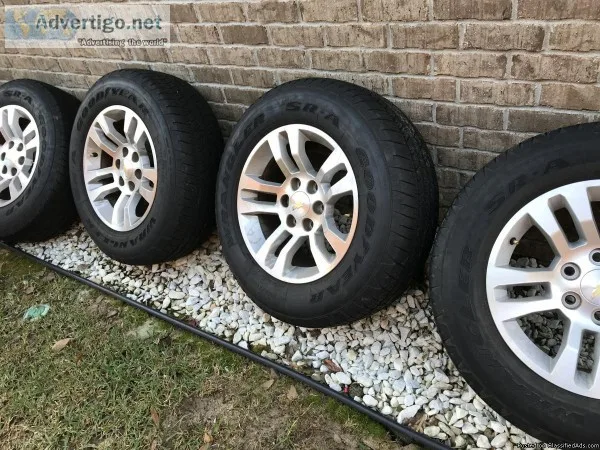Tires with rims