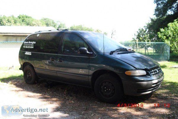 1996 Plymouth Voyager SE Rallye