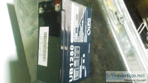 battery .maintainer also 12 volt dry cell battery