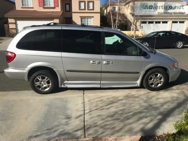 2003 Grand Caravan Braun entervan conversion