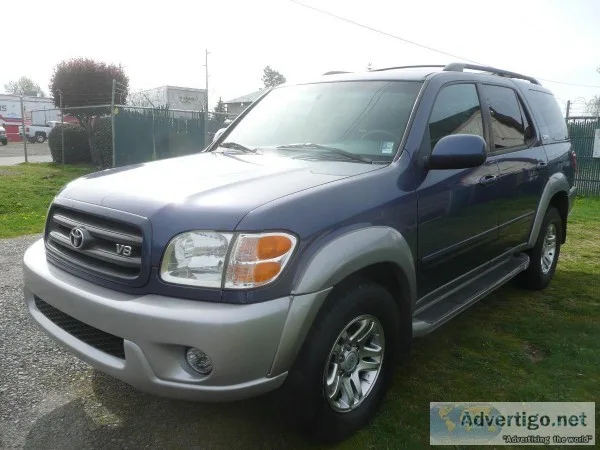 2004 Toyota Sequoia SR5 4WD 8 passenger