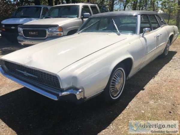 1967 Ford Thunderbird