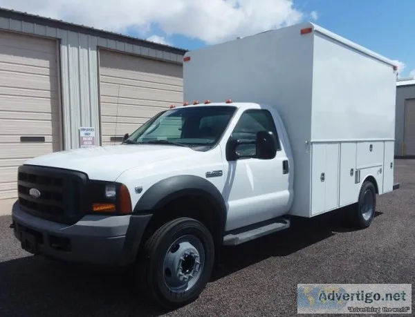 2006 Ford F-450 Walk in Utility Body