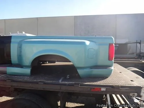 FORD FLARESIDE BED WITH BUMPER