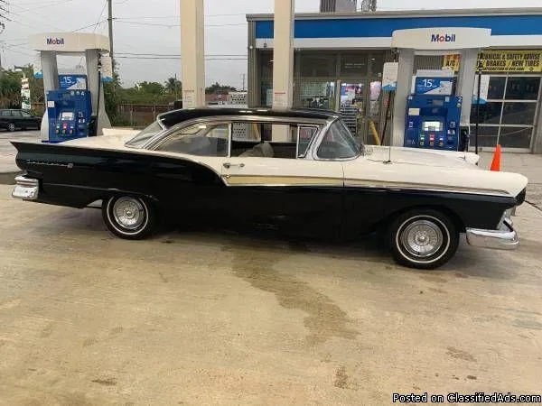1957 Ford Fairlane