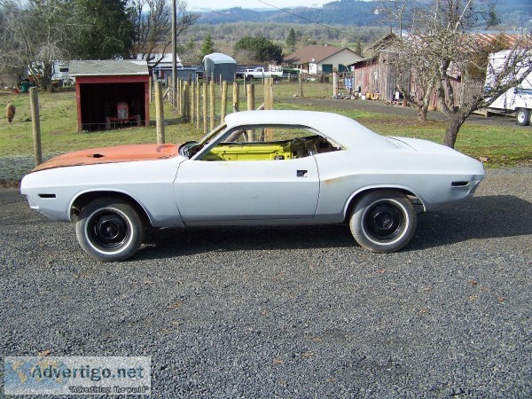 1971 Dodge Challenger - factory Top Banana