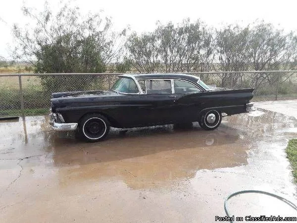 1957 Ford Fairlane 500