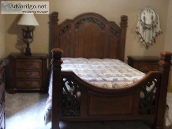 Bedroom Set For Sale