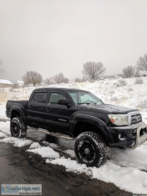 2009 Toyota Tacoma 4x4 LOW MILES 2000