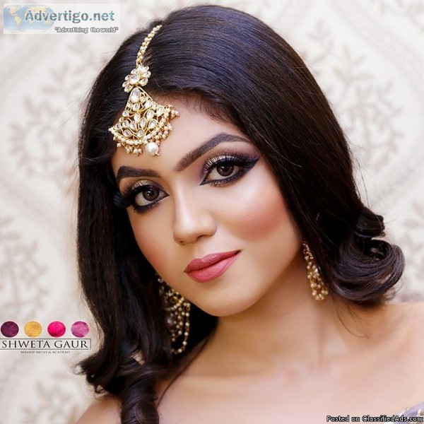 Require makeup artist in Delhi for perfect makeup