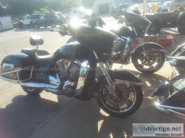 2013 Victory Commander 1