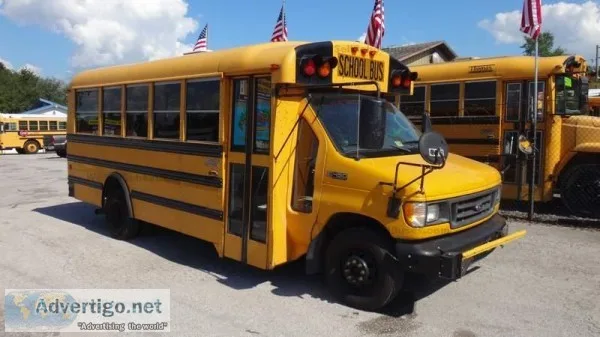 2003 Ford Thomas 5 Row School Bus