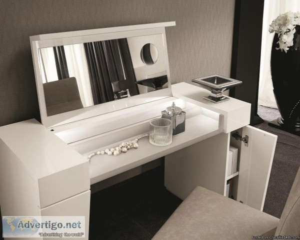 Buy An Attractive Dressing Tables Online From Denelli Italia