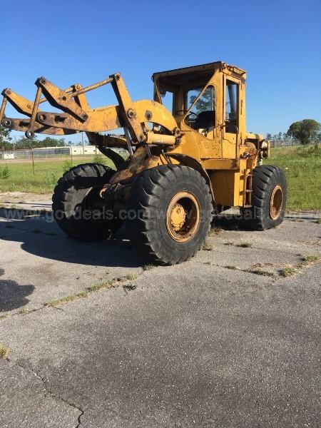 1975 Caterpillar 950 Root Rake Loader