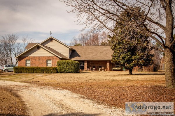 Beautiful Custom Home just outside of Farmington AR