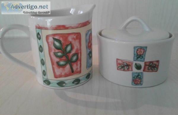 FARBERWARE-WINDOW BOX CREAMER and SUGAR BOWL W LID-NEW