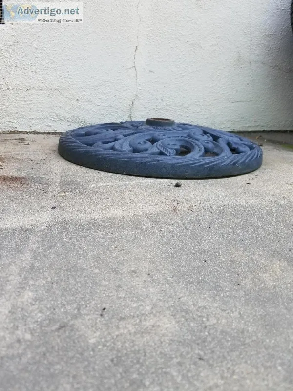 UMBRELLA. STAND BASE