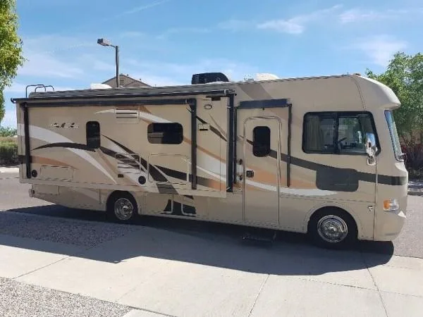 2015 Thor Ace 27Ft Class-A Motorhome For Sale