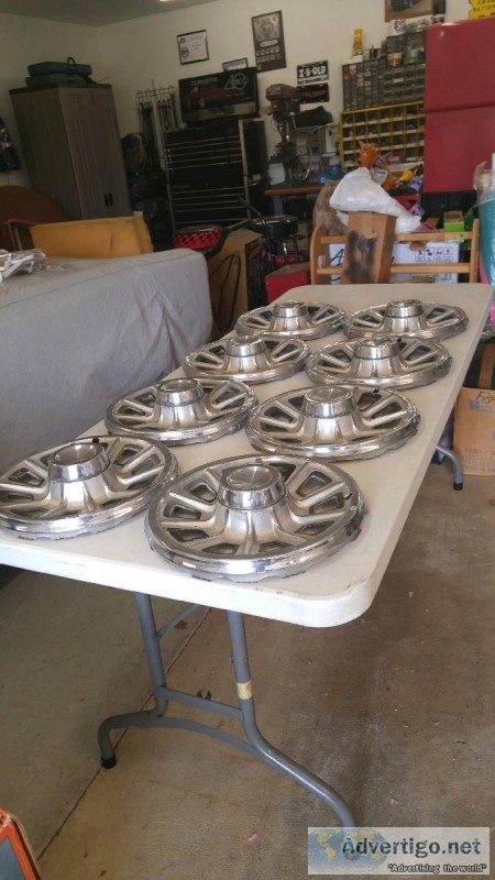 HUB CAPS FOR A 1966-1967 PONT.GTO LEMANS