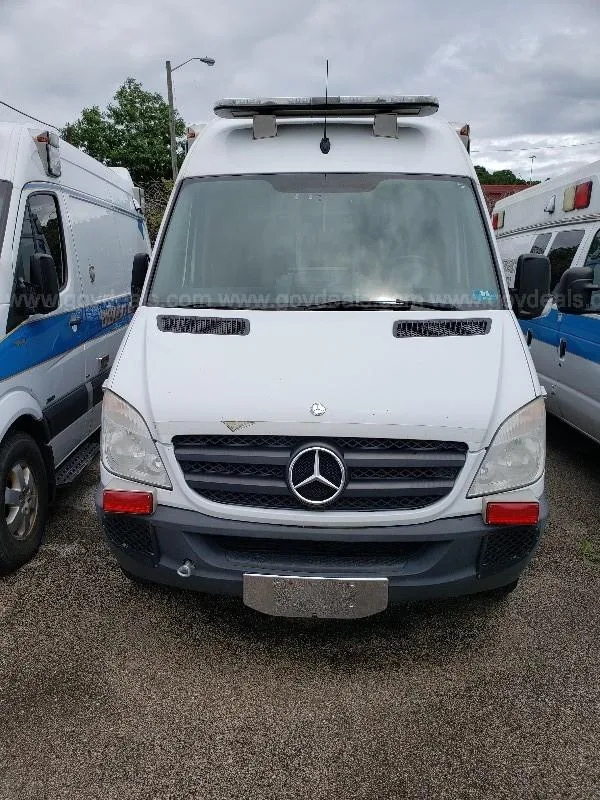 2013 Mercedes-Benz Sprinter 2500 High Roof 144-in. WB