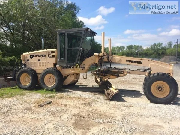 1999 Champion 720A Motor Grader