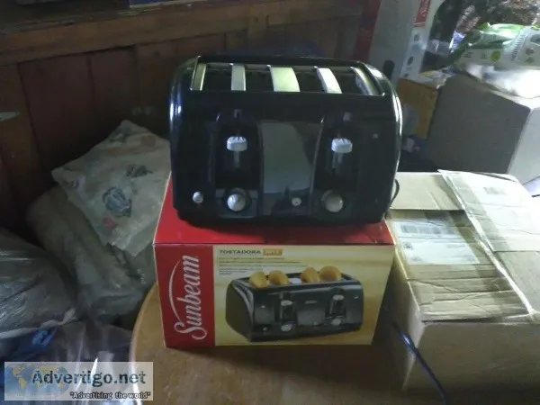 Sunbeam four slice toaster