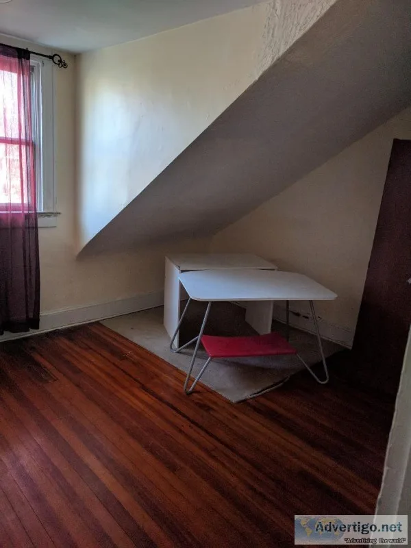 Room Available for Rent 500 utilities included