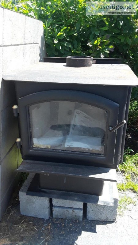 Like new Quadra-Fire wood stove