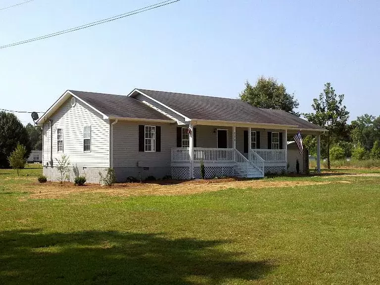 3bed 3bath for single family use in   Gadsden AL 35902