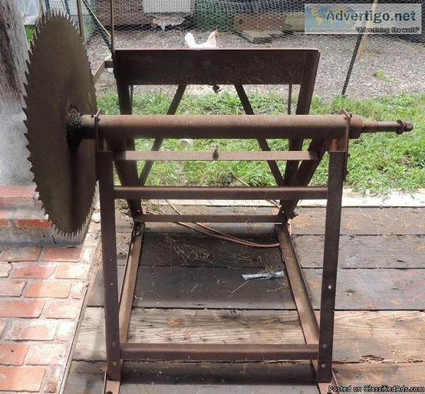 Antique Buzz Saw