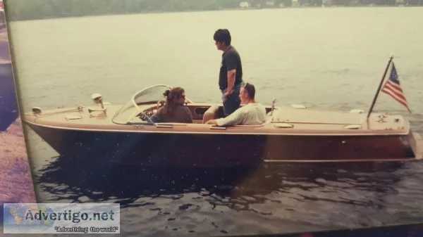 1985 20  Elite Craft on trailer