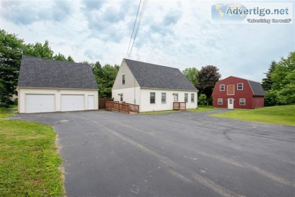 Just Listed  4 Bed2 Bath Cape w1Bd1Ba Apt over the 2 Car Garage 