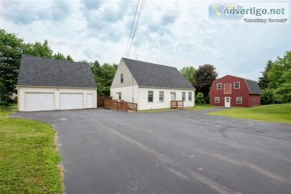 Just Listed  4 Bed2 Bath Cape w1Bd1Ba Apt over the 2 Car Garage 