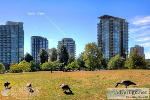Coal Harbour 2 Bed  Den 2 Bath Condo w 1 Balcony  Devon Gate