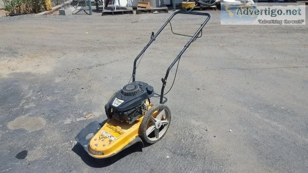 CUB CADET ST100 22&quot WHEELED STRING TRIMMER