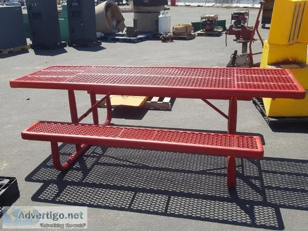 8  PICNIC TABLE