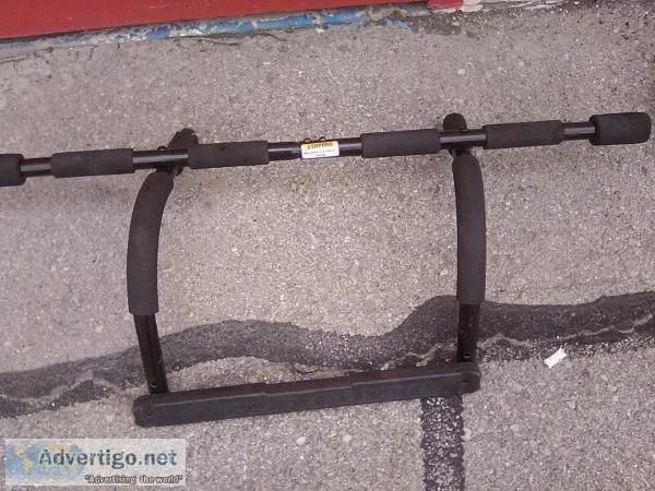 Pull up bar