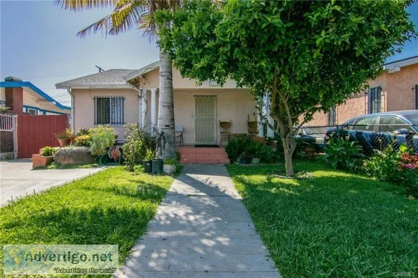 LA home with detached converted garage
