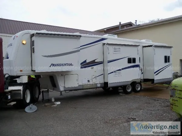 2004 Holiday Rambler Presidential 5th Wheel Travel Trailer